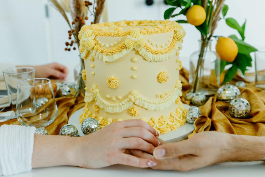 dessert studio bonneville salt flats elopement cake